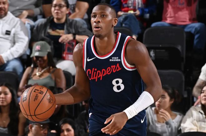 快船力克雄鹿豪取五连胜 邓恩高效表现助球队登