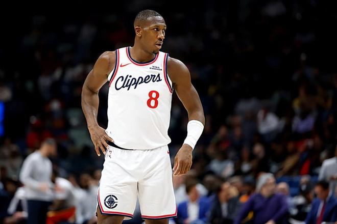 快船力克雄鹿豪取五连胜 邓恩高效表现助球队登